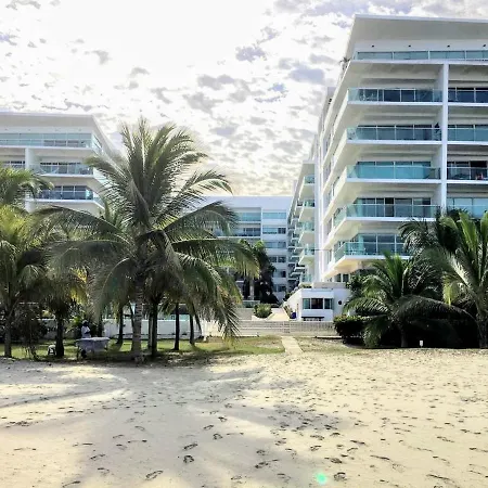 Amplio De 3 Alcobas Edificio Primera Linea De Playa Apartment Cartagena
