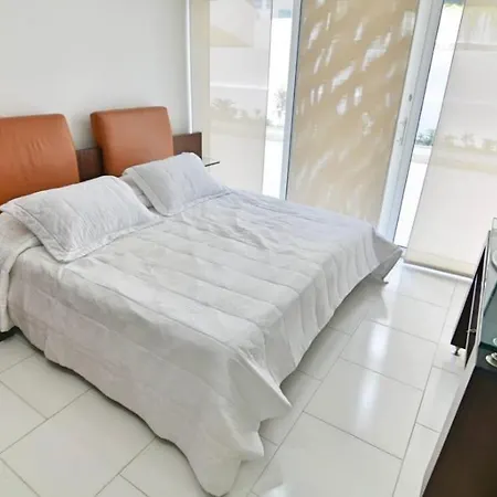 Apartment Amplio De 3 Alcobas Edificio Primera Linea De Playa Cartagena