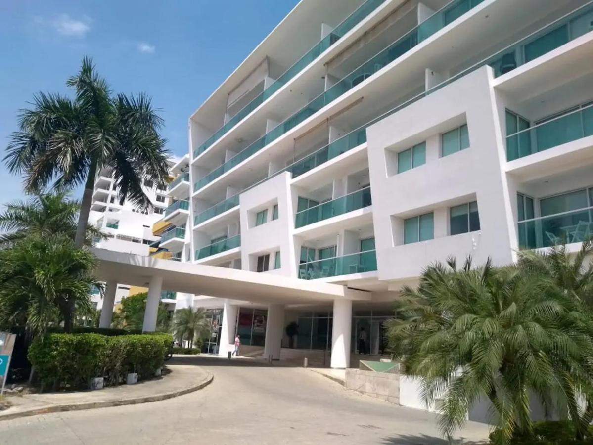 Amplio De 3 Alcobas Edificio Primera Linea De Playa Apartamento Cartagena